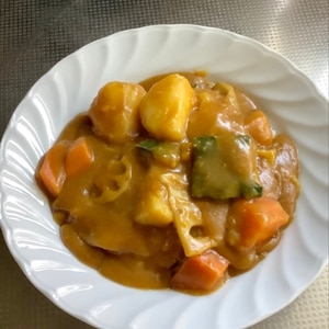 チキンと根菜たっぷりカレー